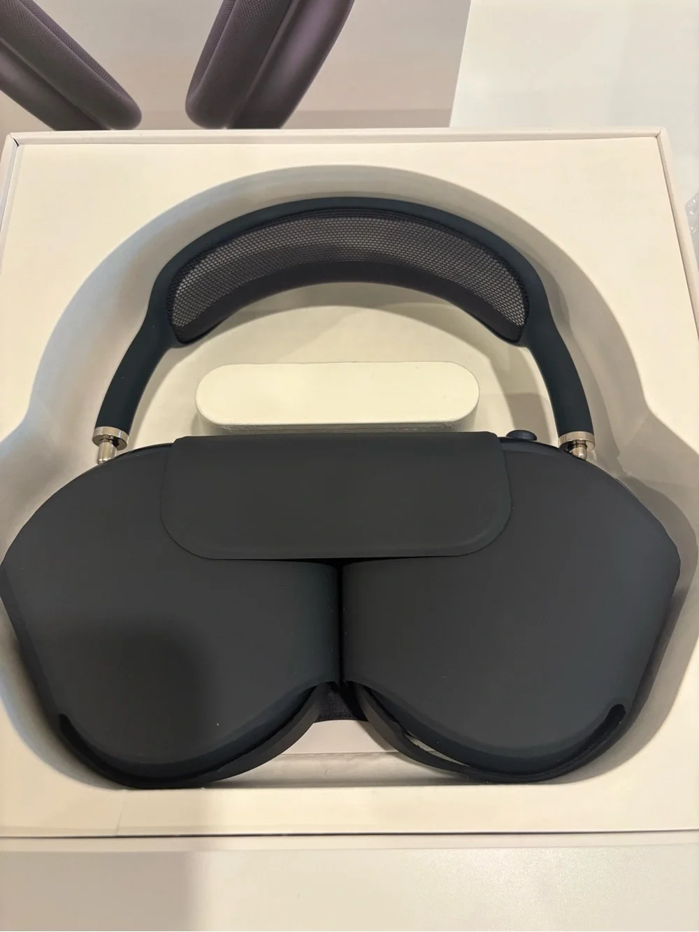 Apple AirPods Max Headphones - Black USB-C
